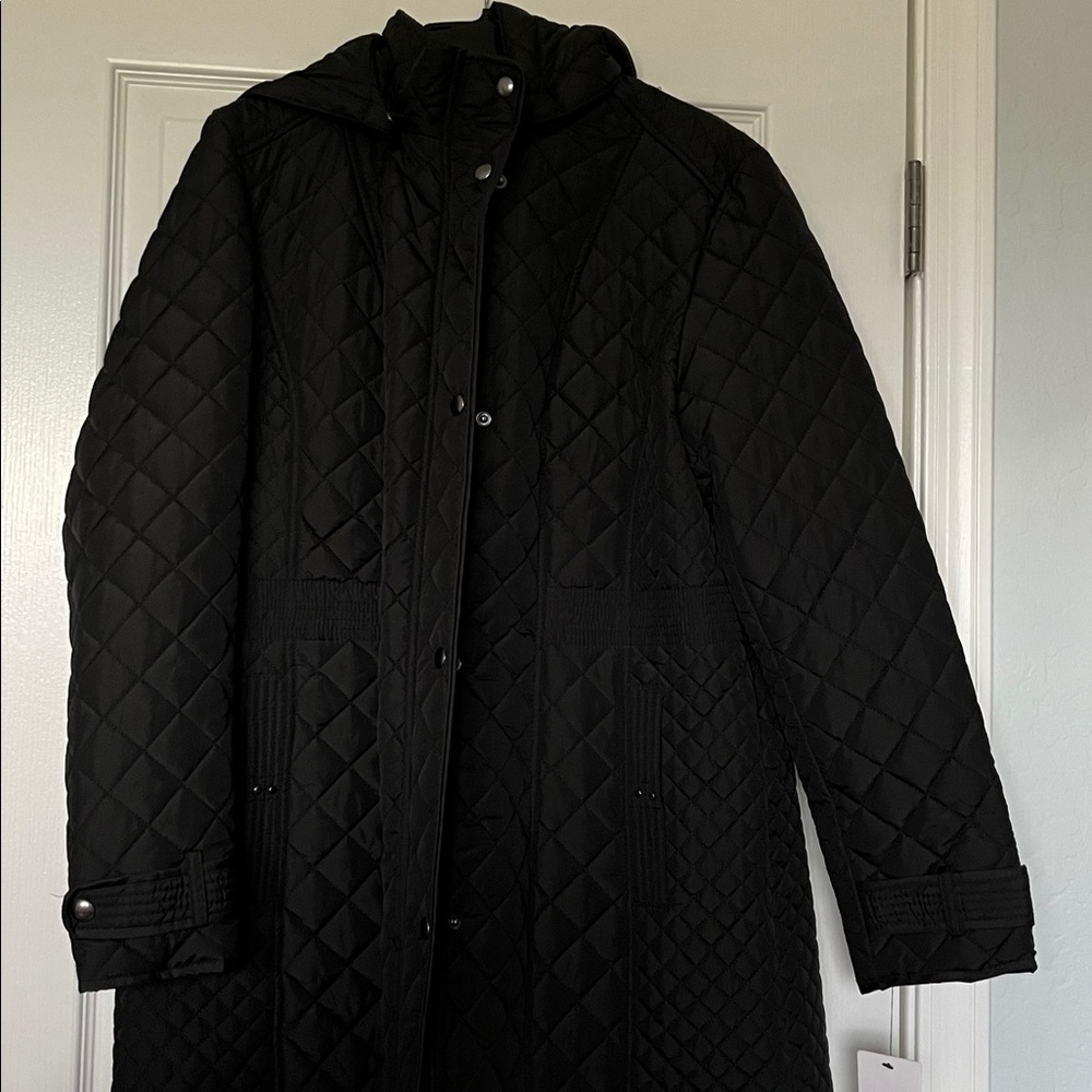 Weathercast | Elegant Black Quilted Ski Jacket for Women | NWT